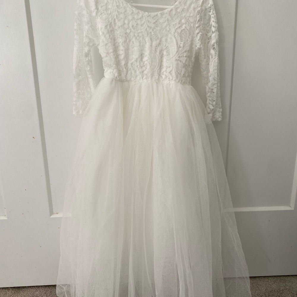 Kids- Elegant White Lace Dress